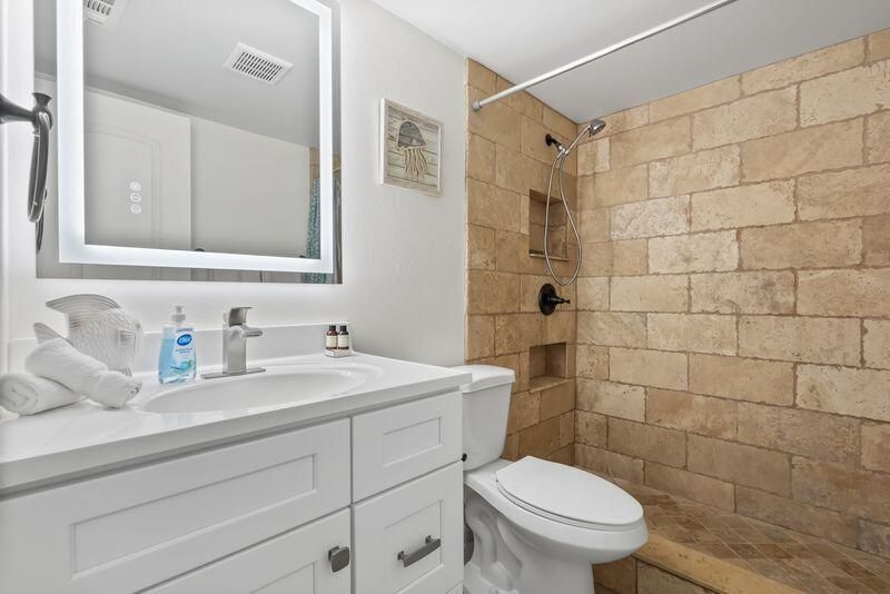 2319 Tamarind Drive, Unit 102, Fort Pierce, FL 34949 Photo