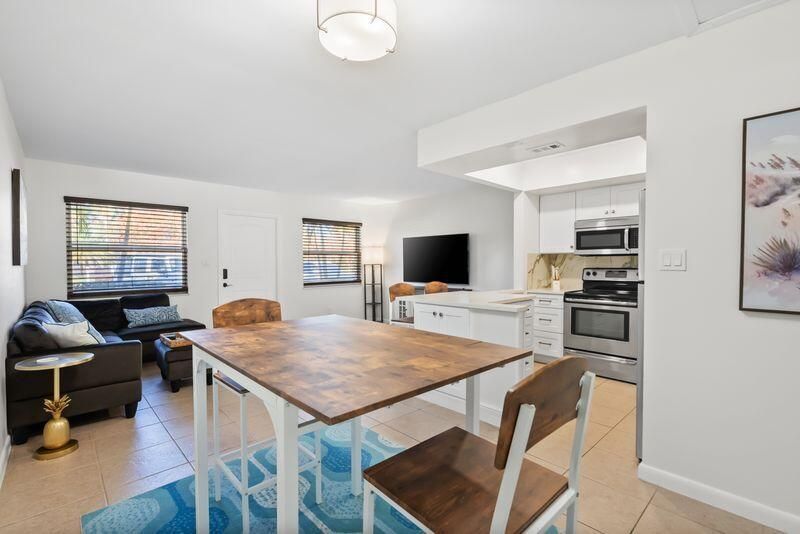 2319 Tamarind Drive, Unit 102, Fort Pierce, FL 34949 Photo