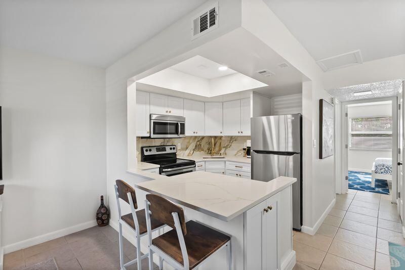 2319 Tamarind Drive, Unit 102, Fort Pierce, FL 34949 Photo