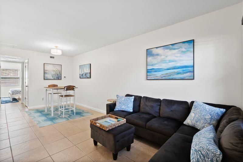 2319 Tamarind Drive, Unit 102, Fort Pierce, FL 34949 Photo