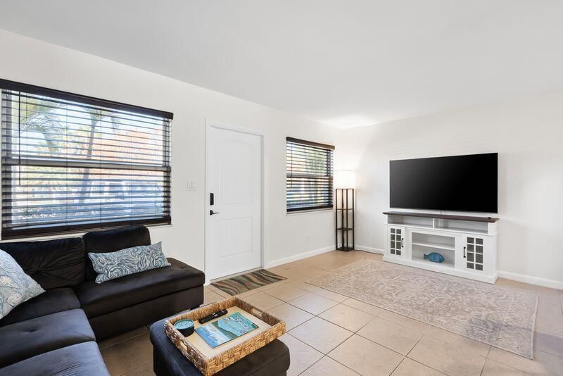 2319 Tamarind Drive, Unit 102, Fort Pierce, FL 34949 Photo