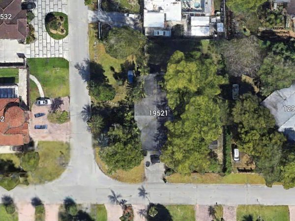 19521 SW 129th Court, Miami, FL 33177