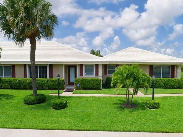 1443 SW 27th Avenue, Unit 2d, Boynton Beach, FL 33426