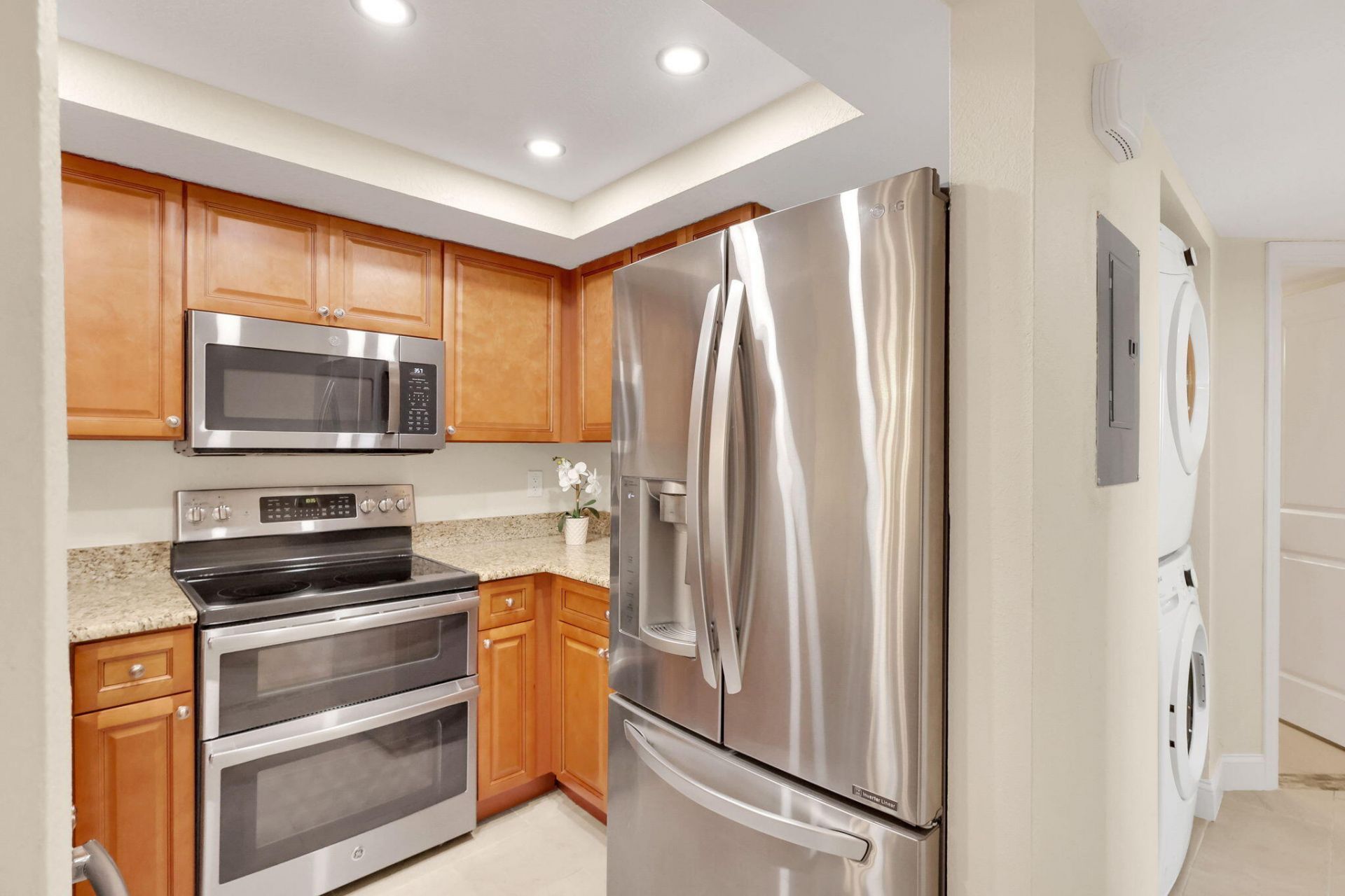 1558 SE Royal Green Circle, Unit 101, Port Saint Lucie, FL 34952 Photo