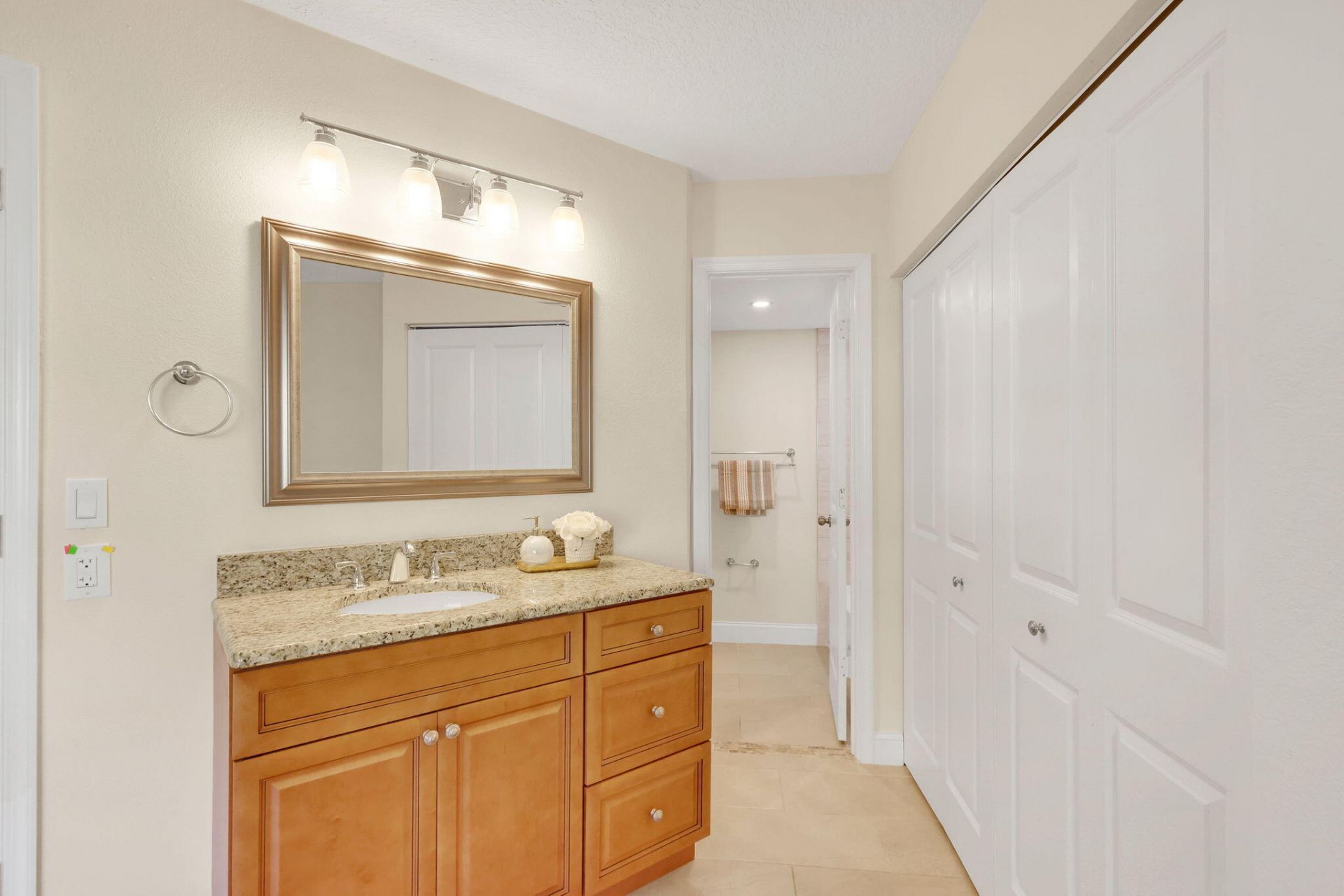 1558 SE Royal Green Circle, Unit 101, Port Saint Lucie, FL 34952 Photo