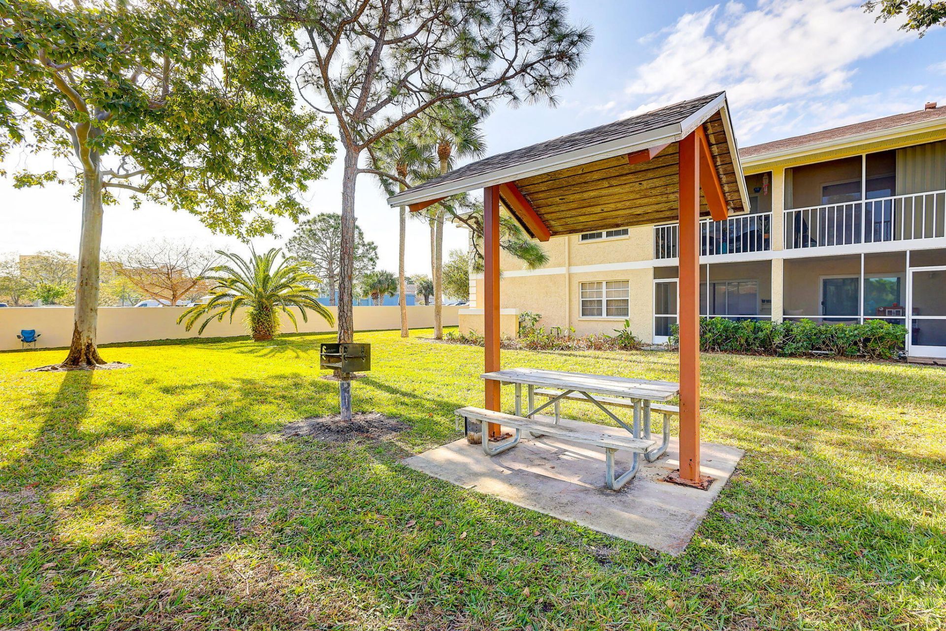 1558 SE Royal Green Circle, Unit 101, Port Saint Lucie, FL 34952 Photo