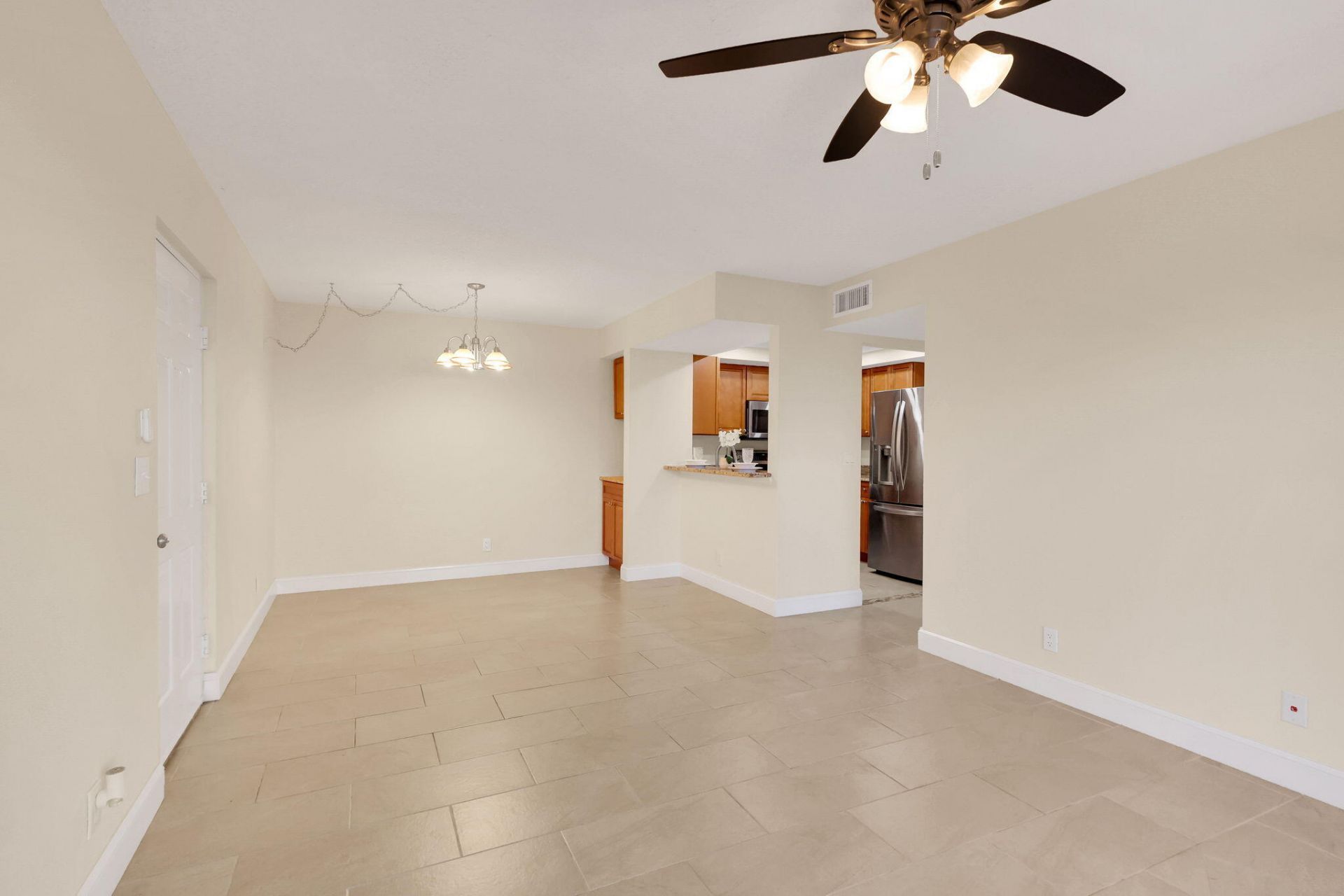 1558 SE Royal Green Circle, Unit 101, Port Saint Lucie, FL 34952 Photo
