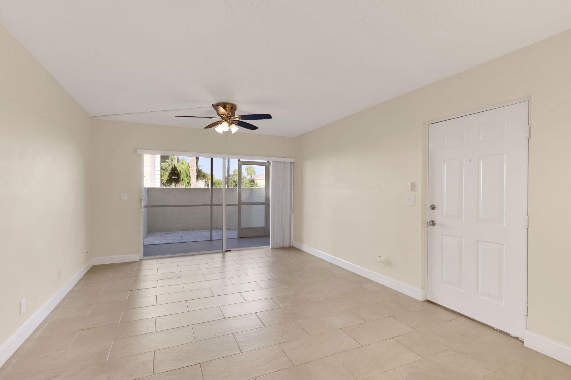 1558 SE Royal Green Circle, Unit 101, Port Saint Lucie, FL 34952 Photo