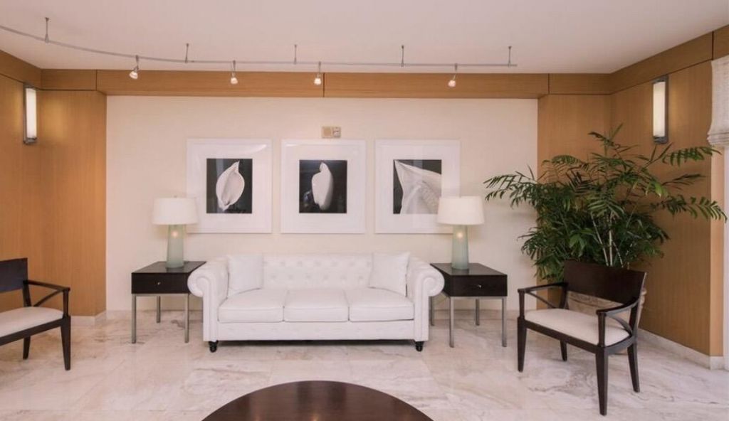 2080 S Ocean Drive, Unit Ph8, Hallandale Beach, FL 33009 Photo