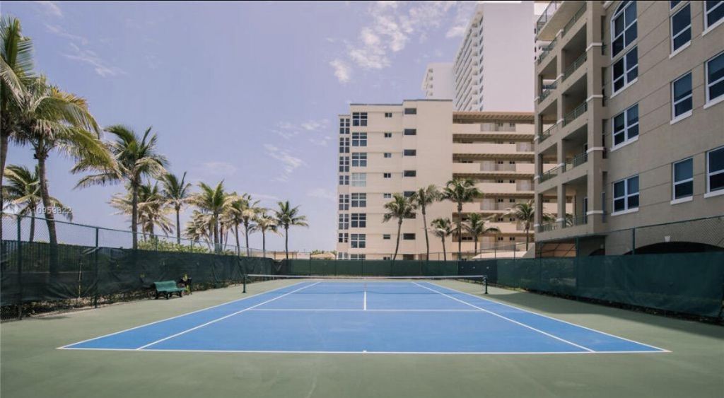 2080 S Ocean Drive, Unit Ph8, Hallandale Beach, FL 33009 Photo