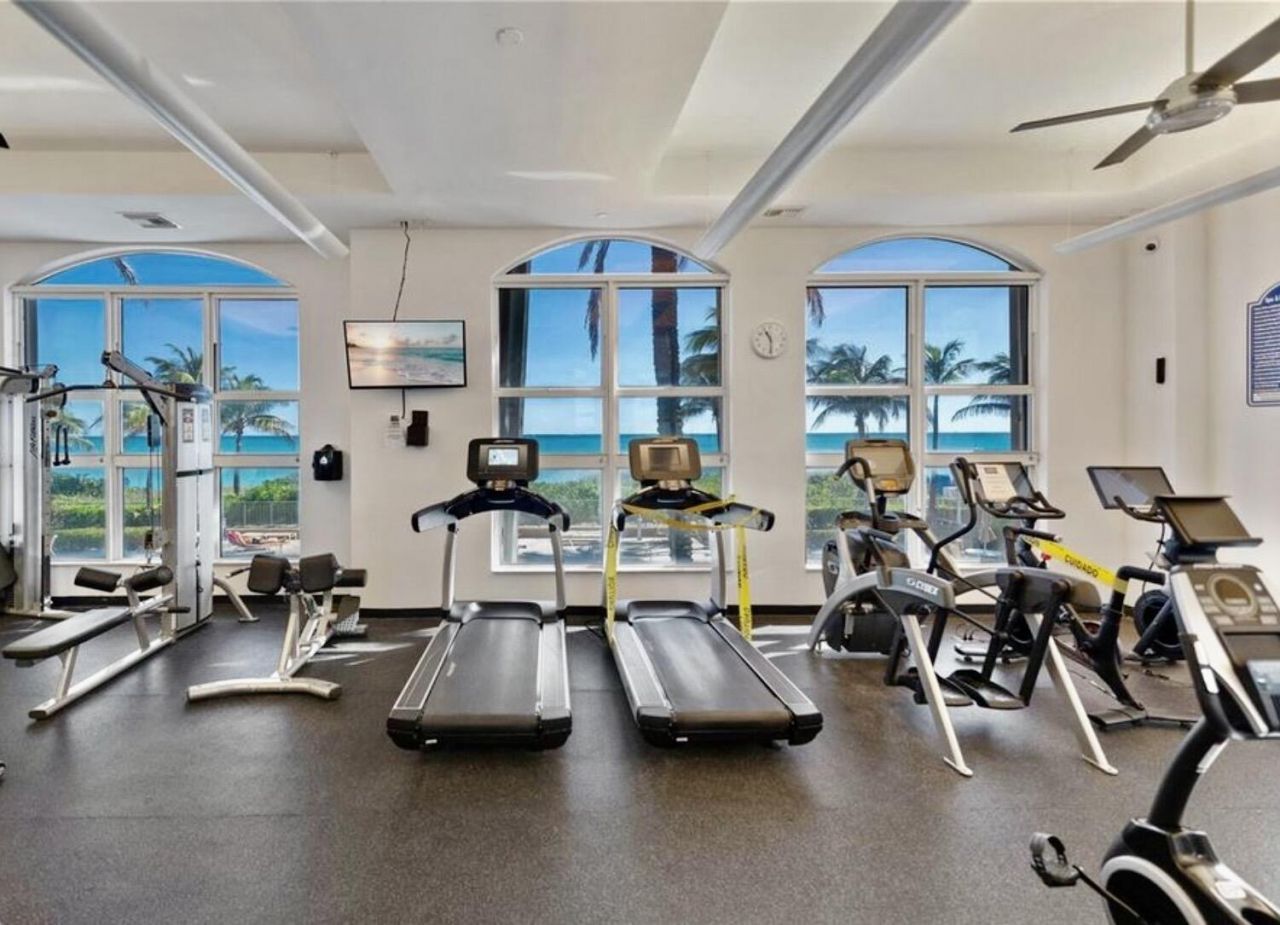 2080 S Ocean Drive, Unit Ph8, Hallandale Beach, FL 33009 Photo