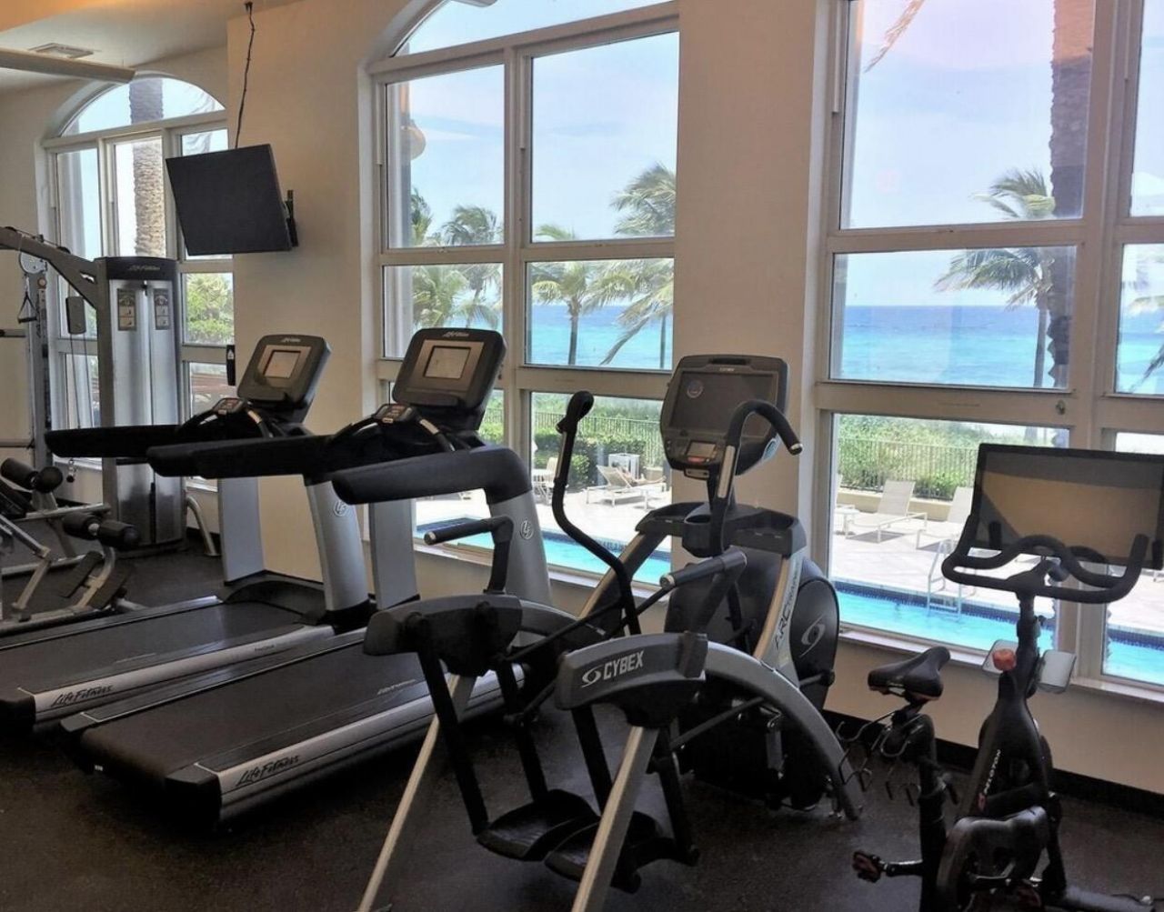 2080 S Ocean Drive, Unit Ph8, Hallandale Beach, FL 33009 Photo