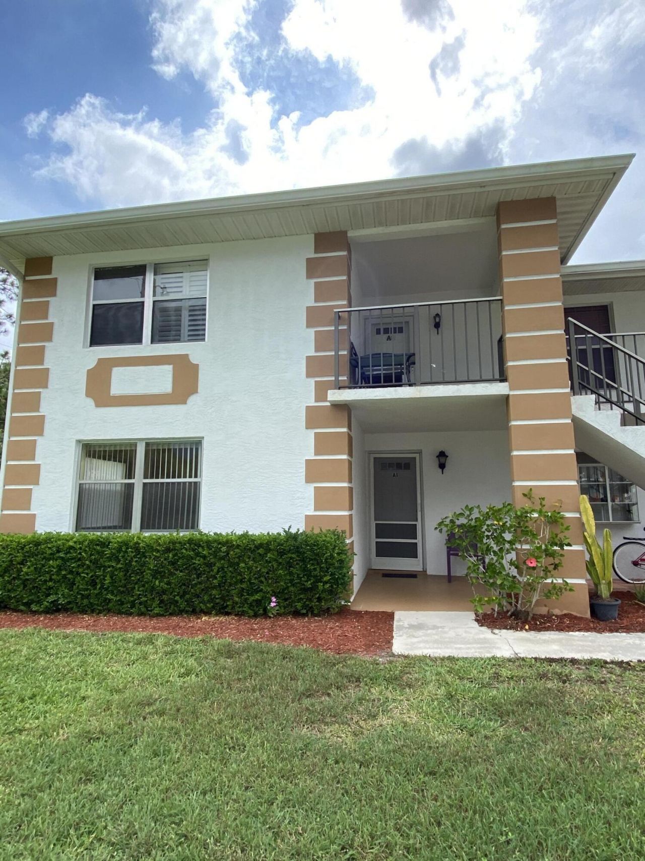 533 S Lakes End Drive, Unit 1, Fort Pierce, FL 34982 Photo