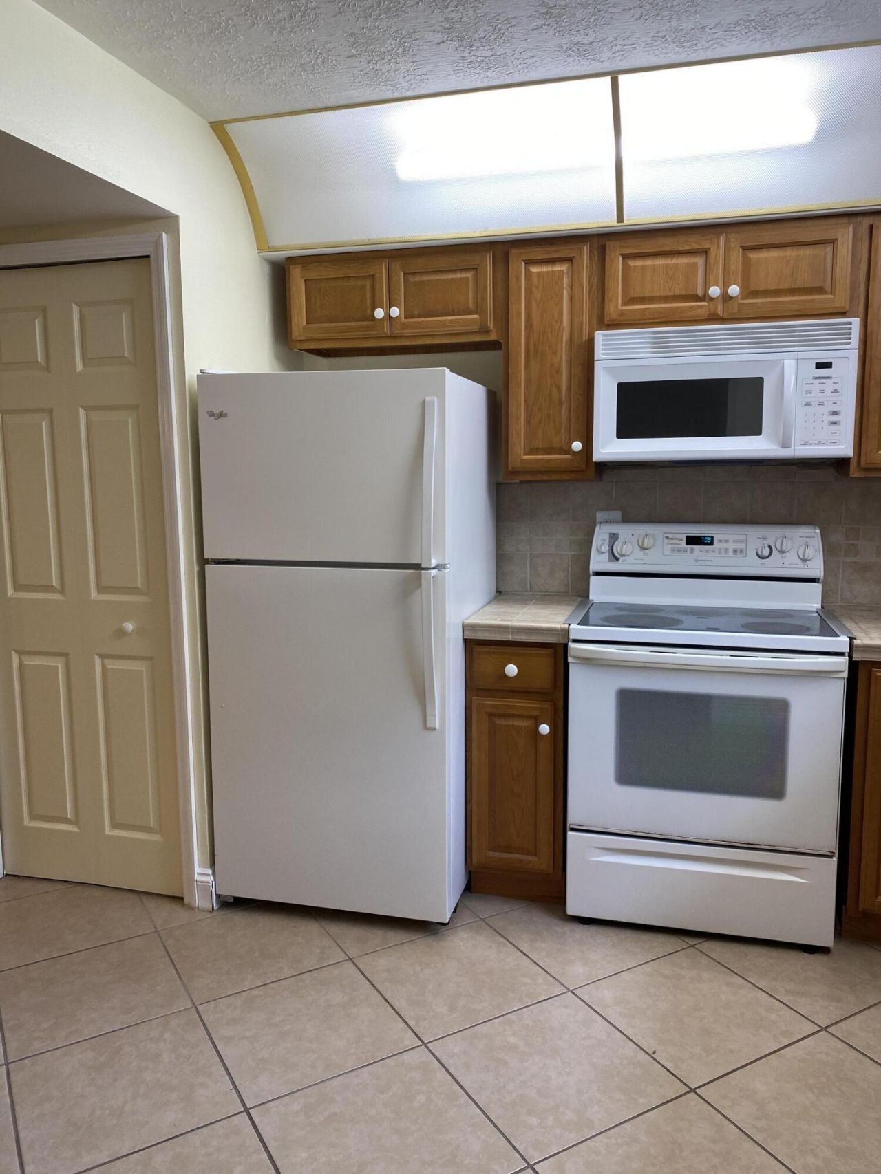 533 S Lakes End Drive, Unit 1, Fort Pierce, FL 34982 Photo