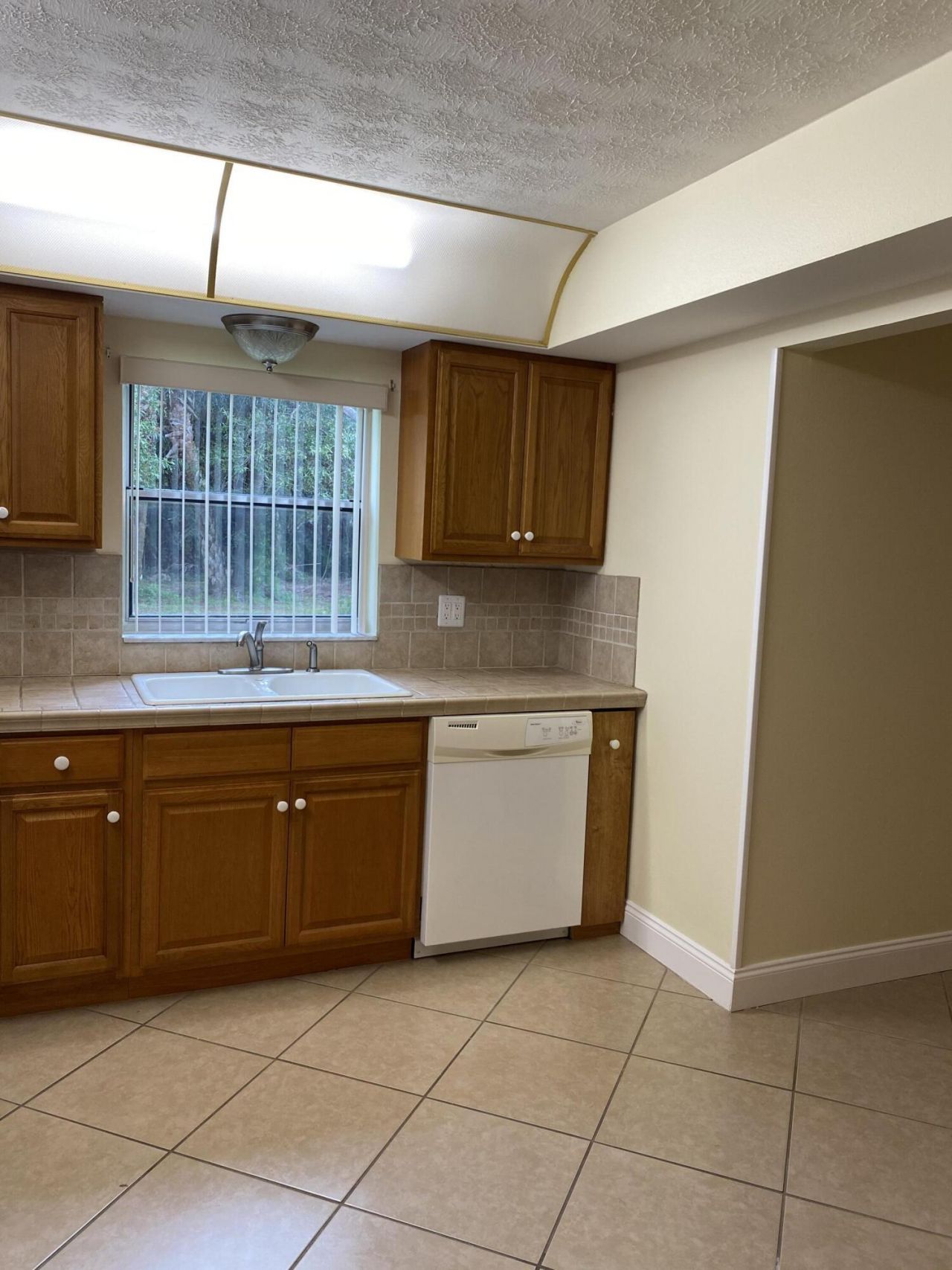 533 S Lakes End Drive, Unit 1, Fort Pierce, FL 34982 Photo