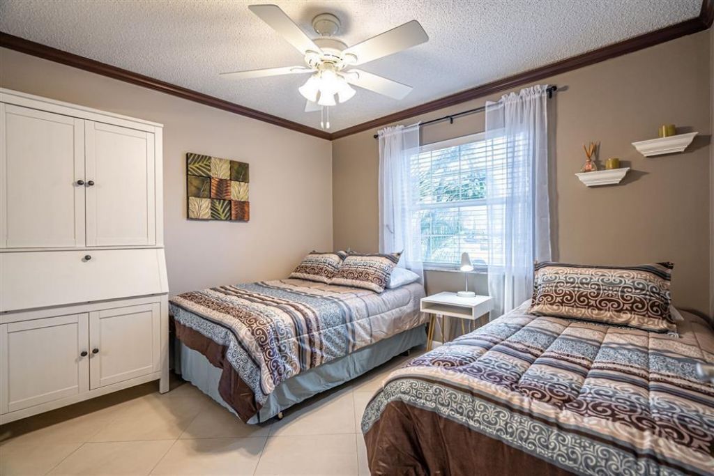 622 Waterside Drive, Hypoluxo, FL 33462 Photo