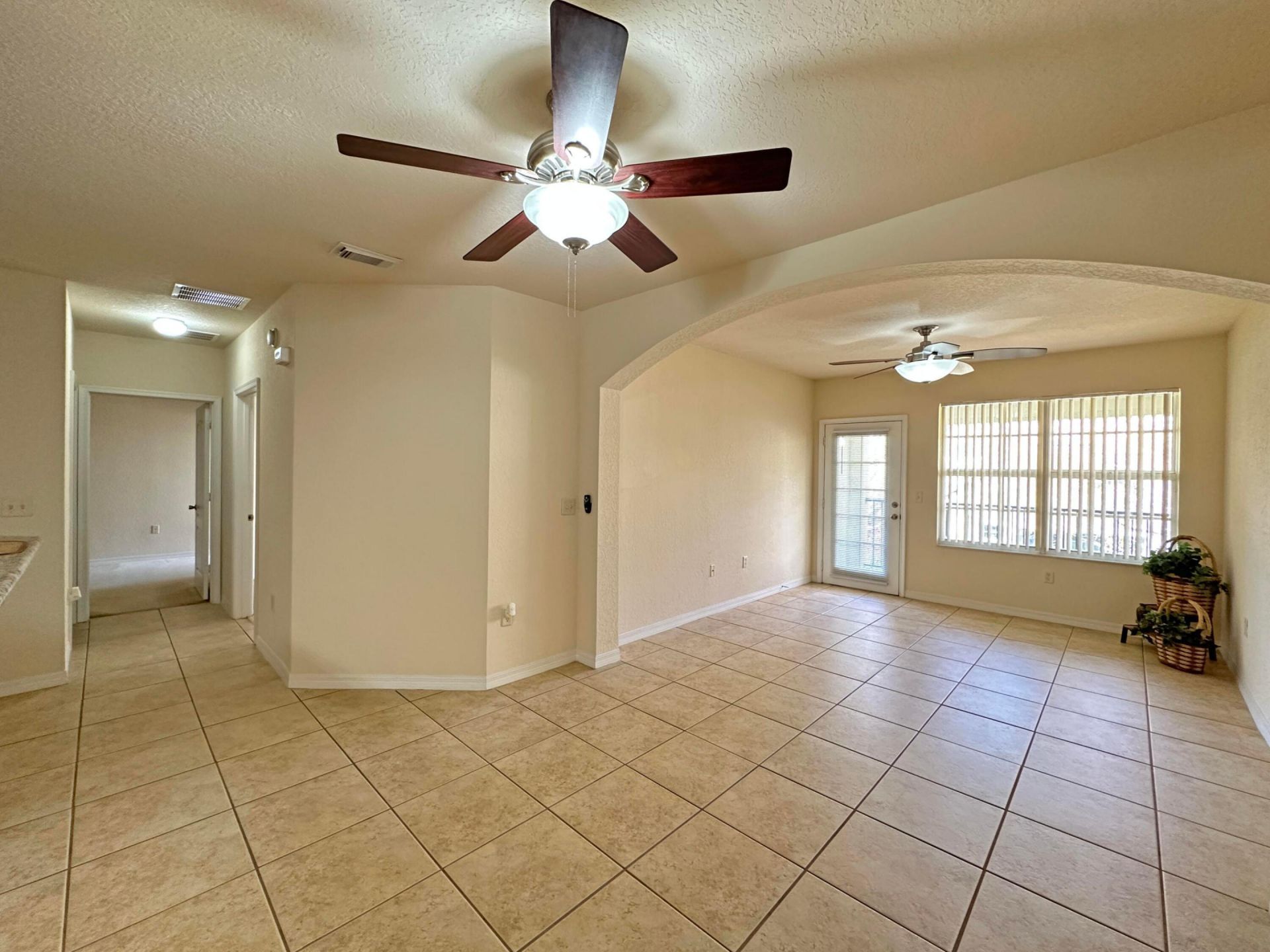 154 SW Peacock Boulevard, Unit 28-205, Port Saint Lucie, FL 34986 Photo