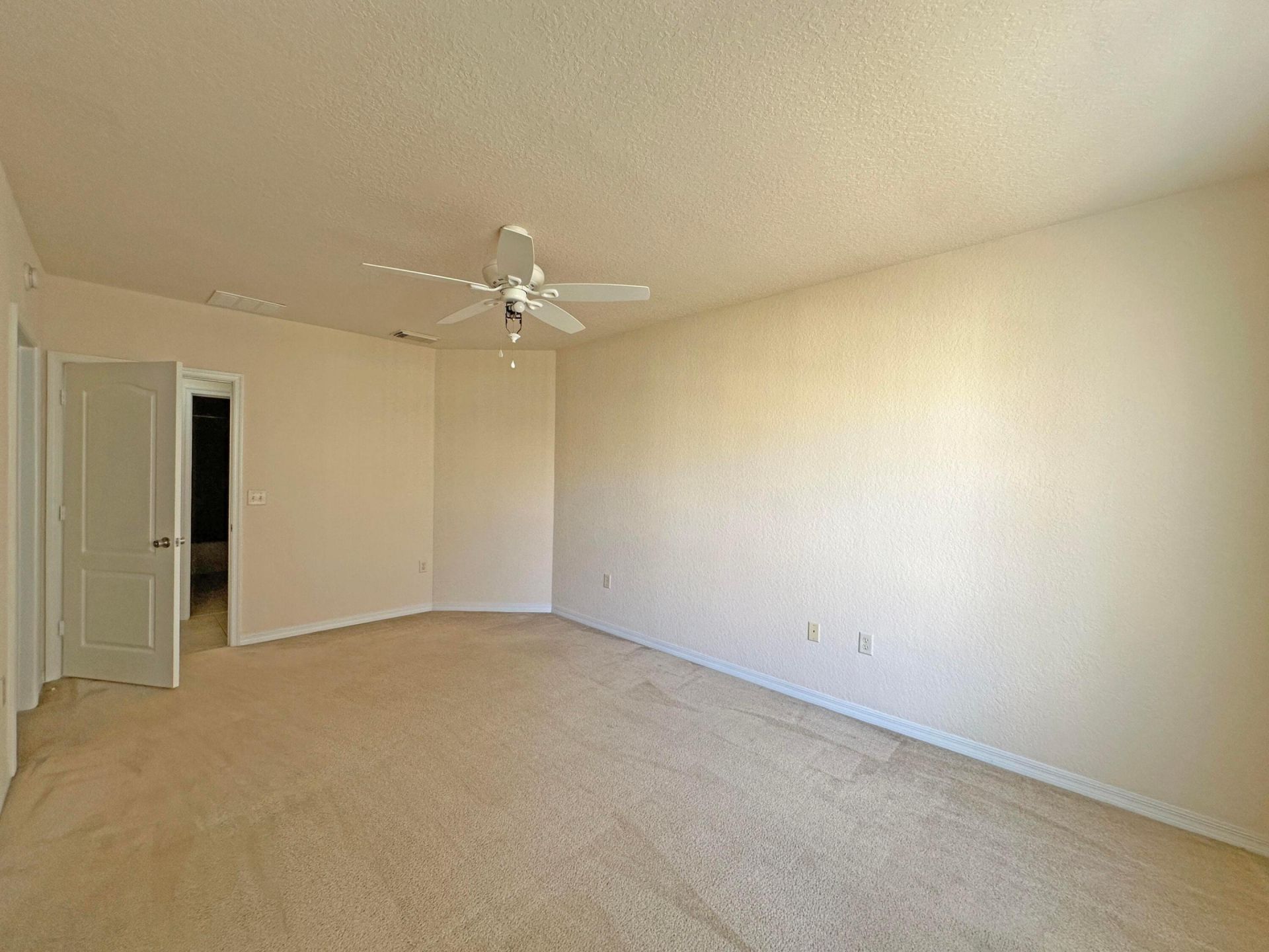 154 SW Peacock Boulevard, Unit 28-205, Port Saint Lucie, FL 34986 Photo