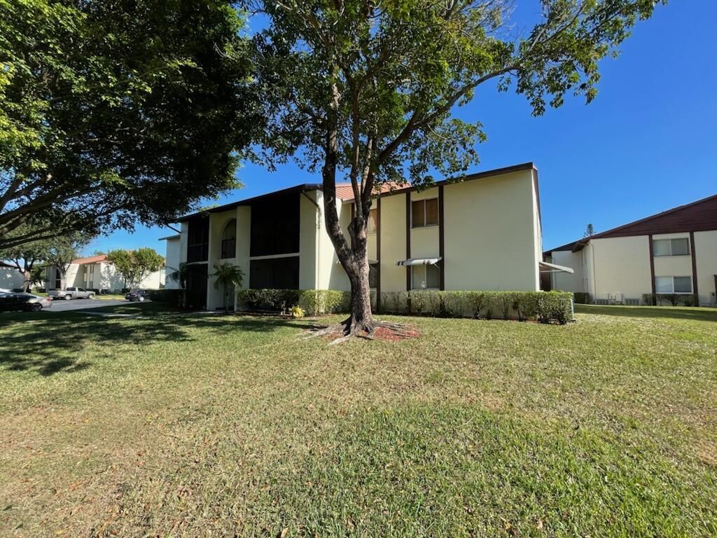 4988 Sable Pine Circle, Unit D1, West Palm Beach, FL 33417 Photo