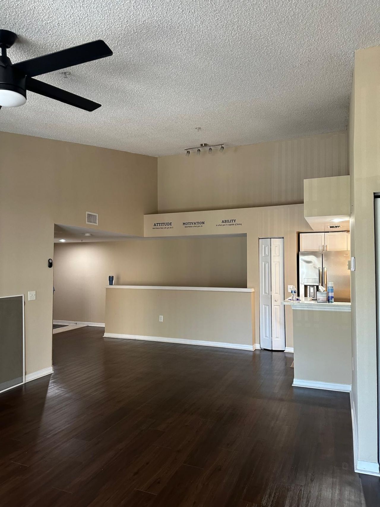 4197 N Haverhill Road, Unit 215, West Palm Beach, FL 33417 Photo