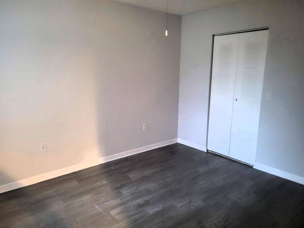 4197 N Haverhill Road, Unit 212, West Palm Beach, FL 33417 Photo