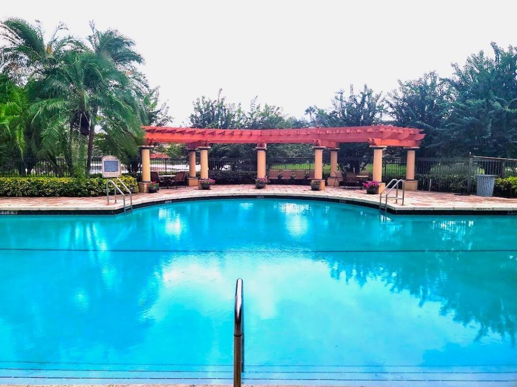 4197 N Haverhill Road, Unit 212, West Palm Beach, FL 33417 Photo