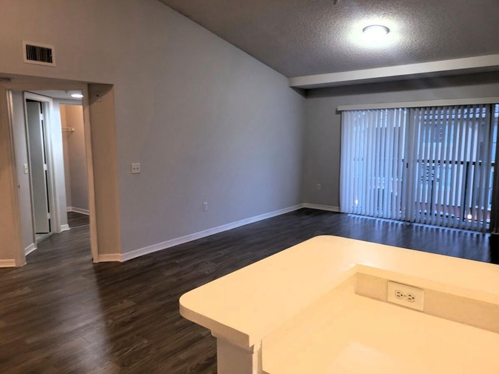 4197 N Haverhill Road, Unit 212, West Palm Beach, FL 33417 Photo