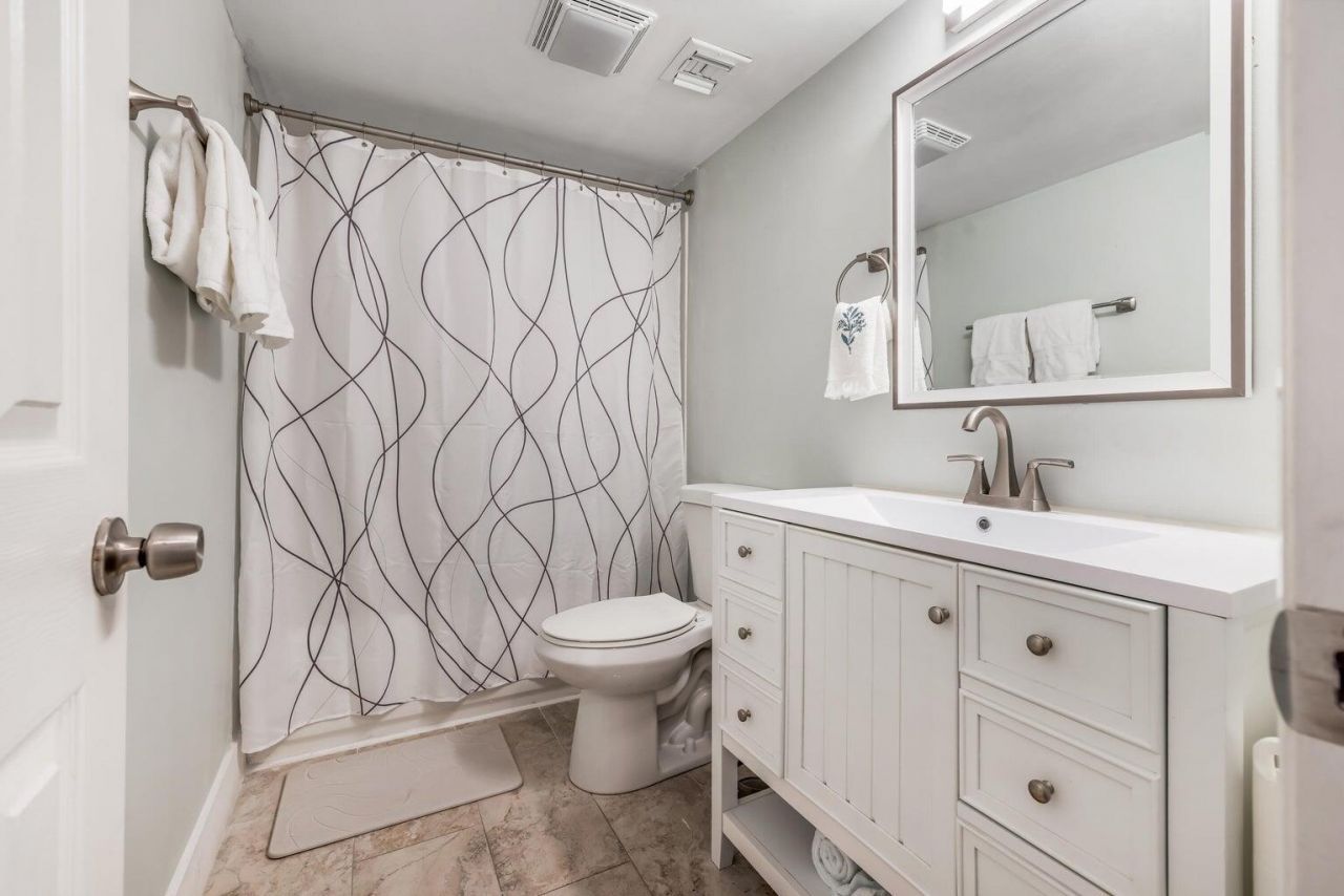 12926 Briarlake Drive, Unit 201, Palm Beach Gardens, FL 33418 Photo