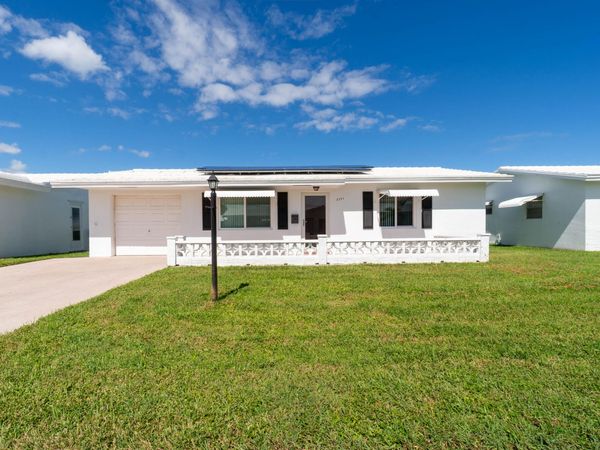 2391 SW 13th Terrace, Boynton Beach, FL 33426