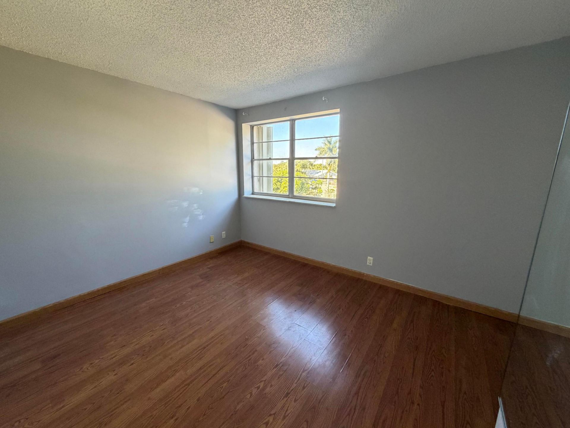 505 Spencer Drive, Unit 210, West Palm Beach, FL 33409 Photo