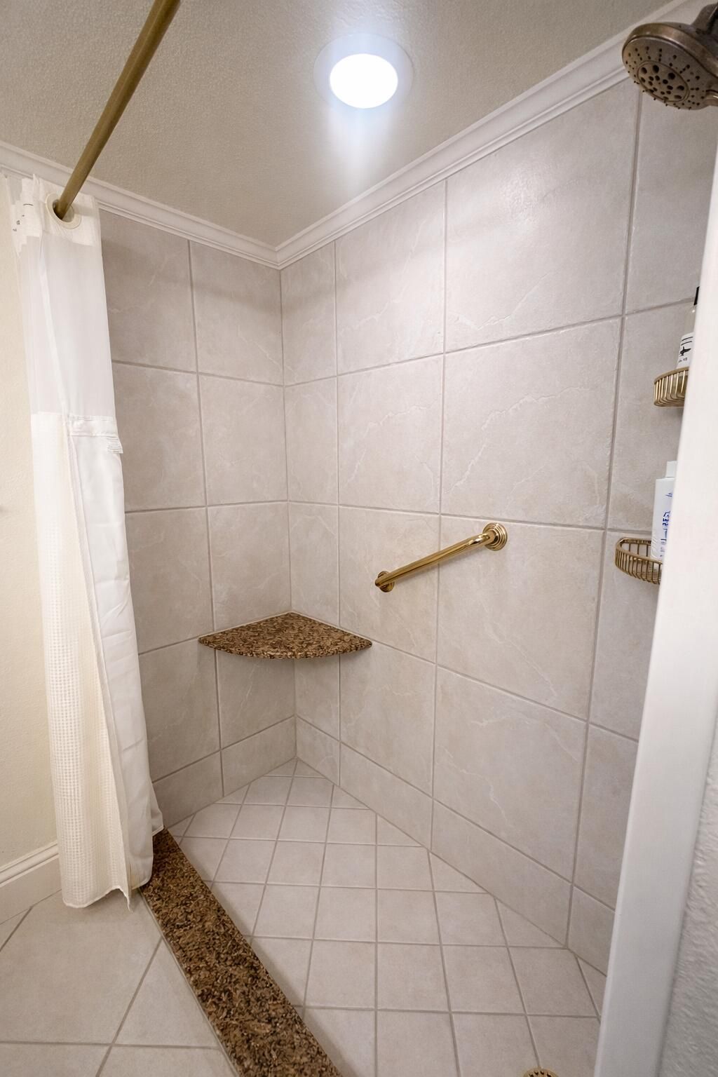 20 Colonial Club Drive, Unit 200, Boynton Beach, FL 33435 Photo