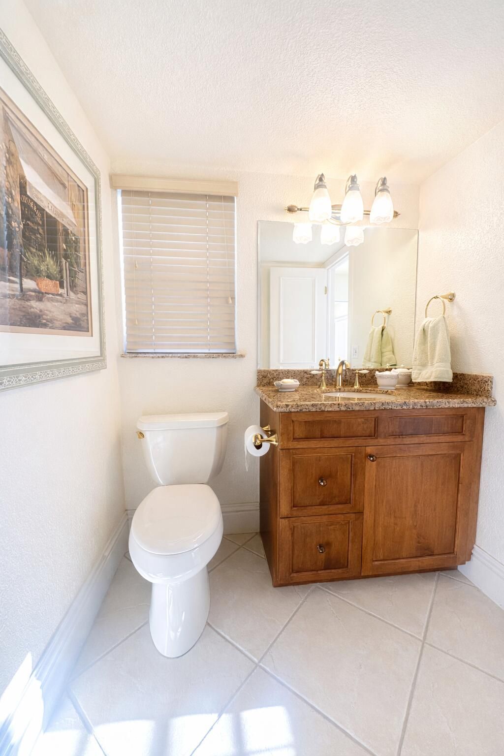 20 Colonial Club Drive, Unit 200, Boynton Beach, FL 33435 Photo