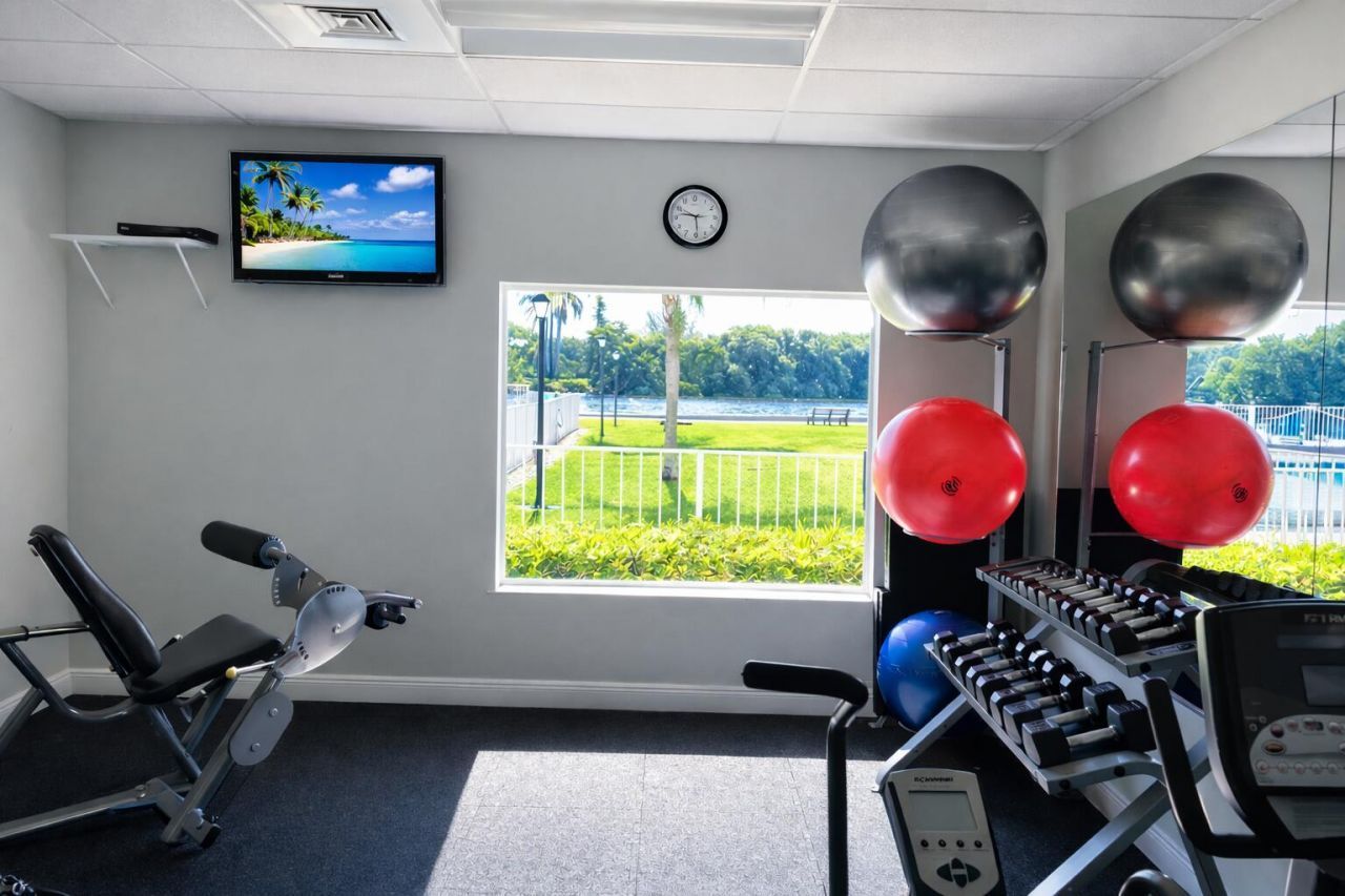 20 Colonial Club Drive, Unit 200, Boynton Beach, FL 33435 Photo