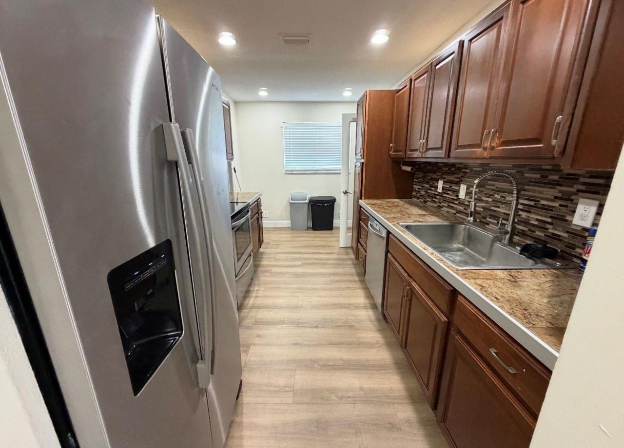 2405 NW 54th St, Fort Lauderdale, FL 33309 Photo