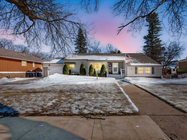 206 N 3rd Avenue E, Truman, MN 56088