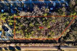 107 Auto Supply Drive photo 4