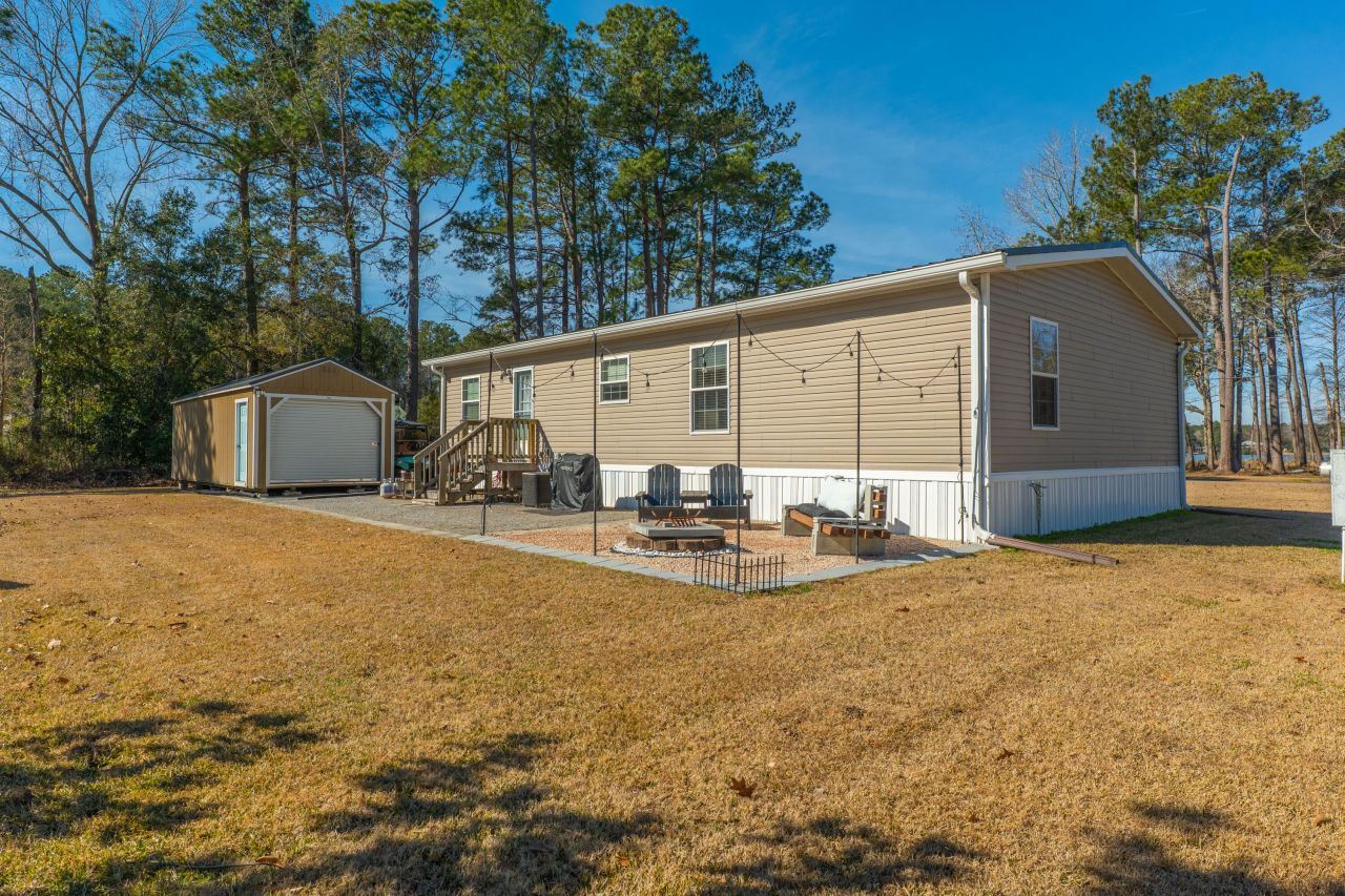 627 Lakeside Drive Photo 15