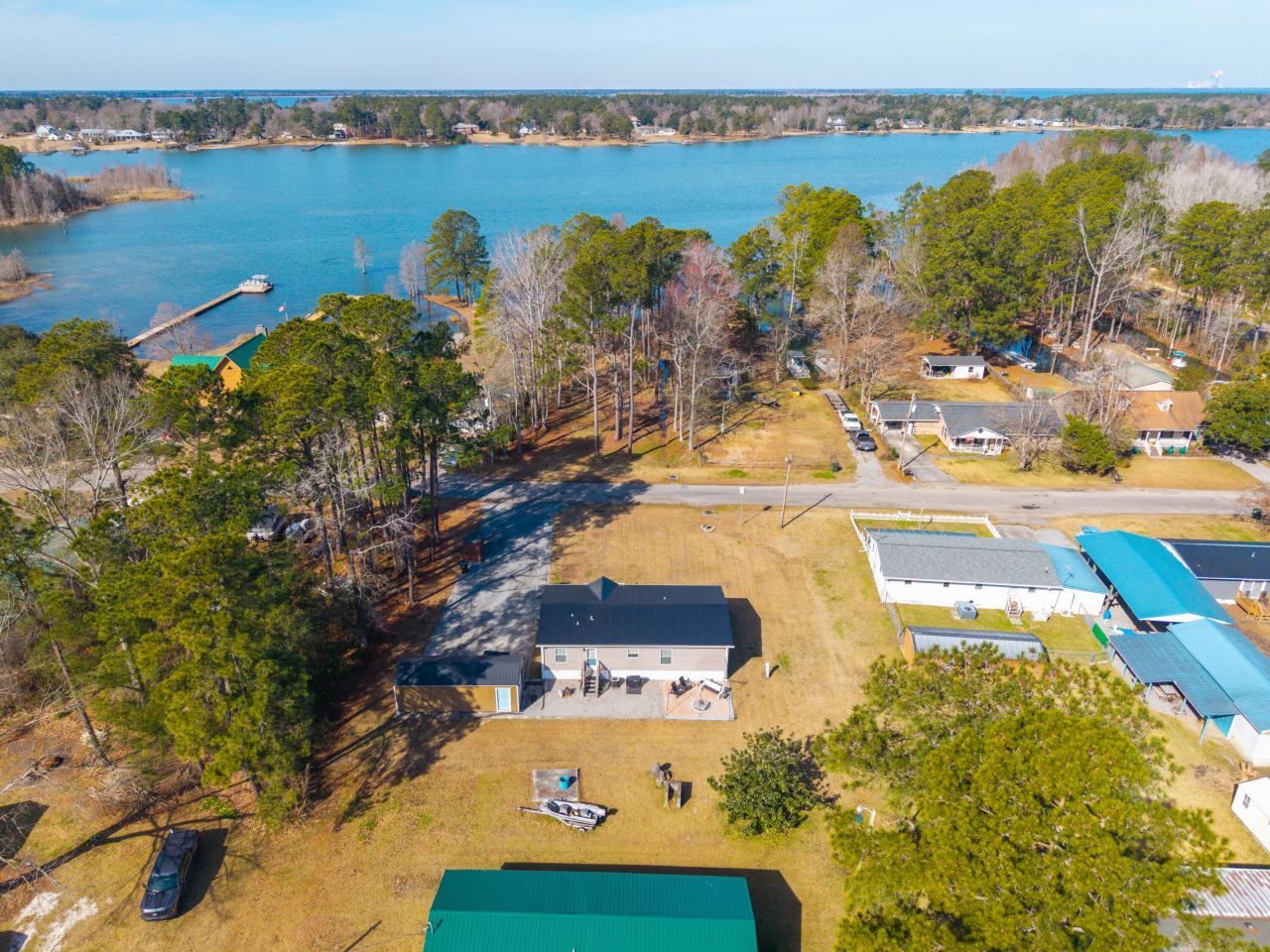 627 Lakeside Drive Photo 16
