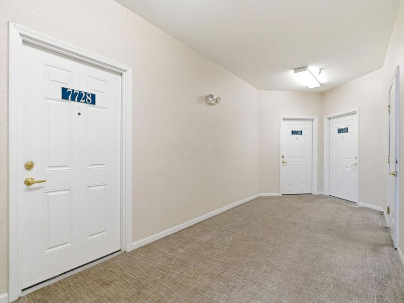 7728 S Essex Gate Drive S, Dublin, OH 43016 Photo 4