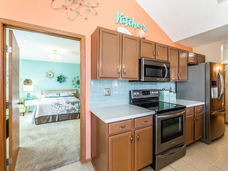 4081 Chennin Drive, Unit 2, Columbus, OH 43230 Photo 14