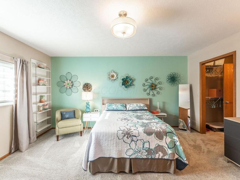 4081 Chennin Drive, Unit 2, Columbus, OH 43230 Photo 16