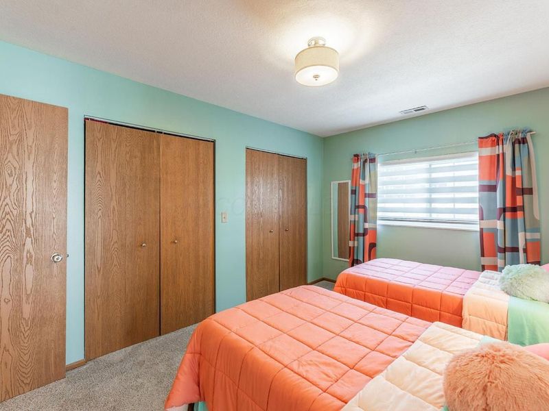 4081 Chennin Drive, Unit 2, Columbus, OH 43230 Photo 21