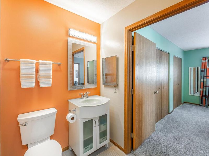 4081 Chennin Drive, Unit 2, Columbus, OH 43230 Photo 22