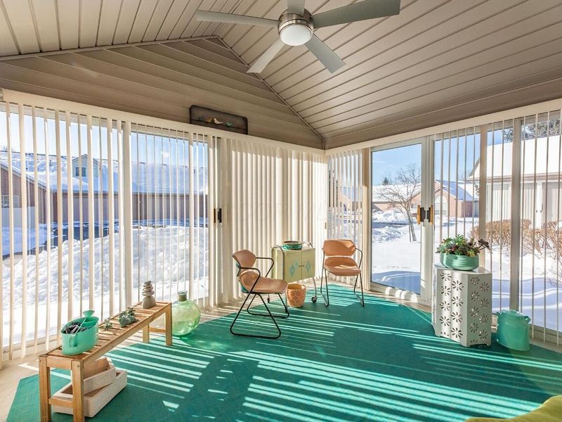 4081 Chennin Drive, Unit 2, Columbus, OH 43230 Photo 24