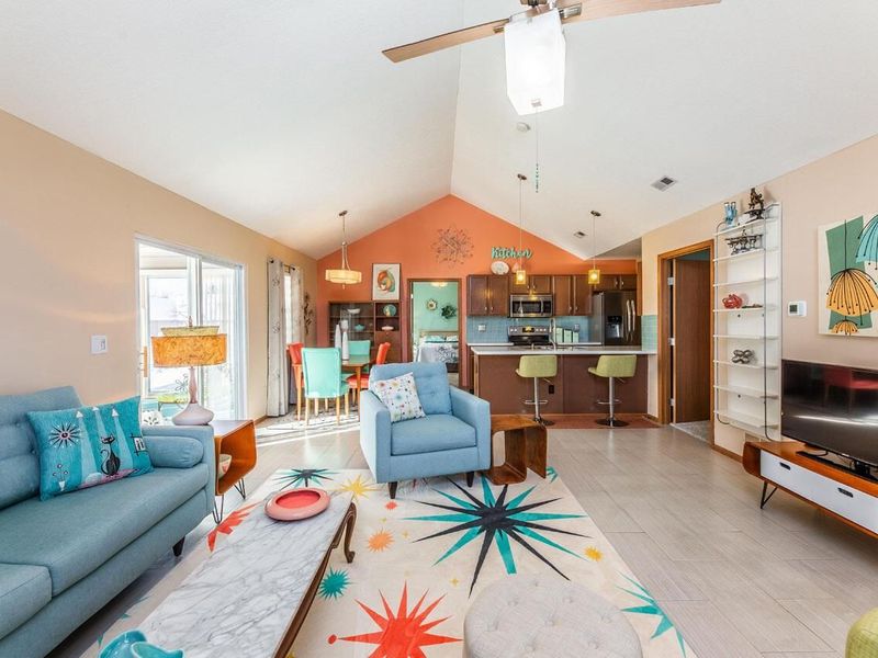 4081 Chennin Drive, Unit 2, Columbus, OH 43230 Photo 5