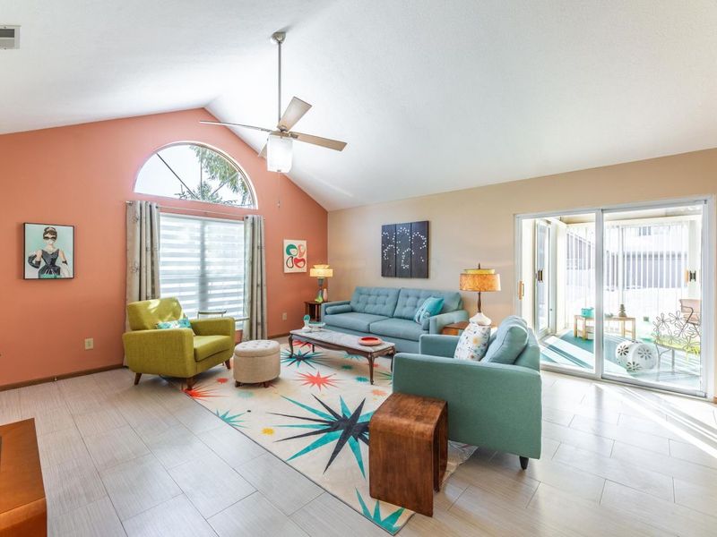 4081 Chennin Drive, Unit 2, Columbus, OH 43230 Photo 8