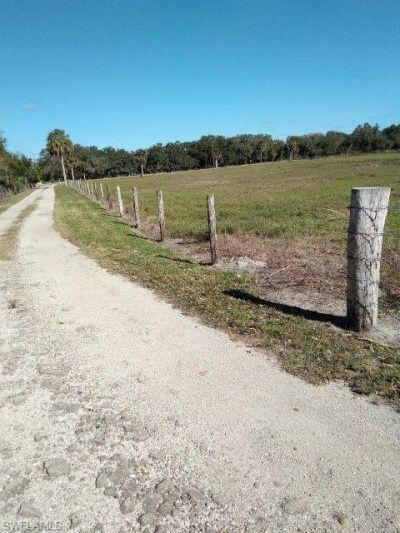 2687 Old Lakeport Rd , Moore Haven, FL 33471 Photo