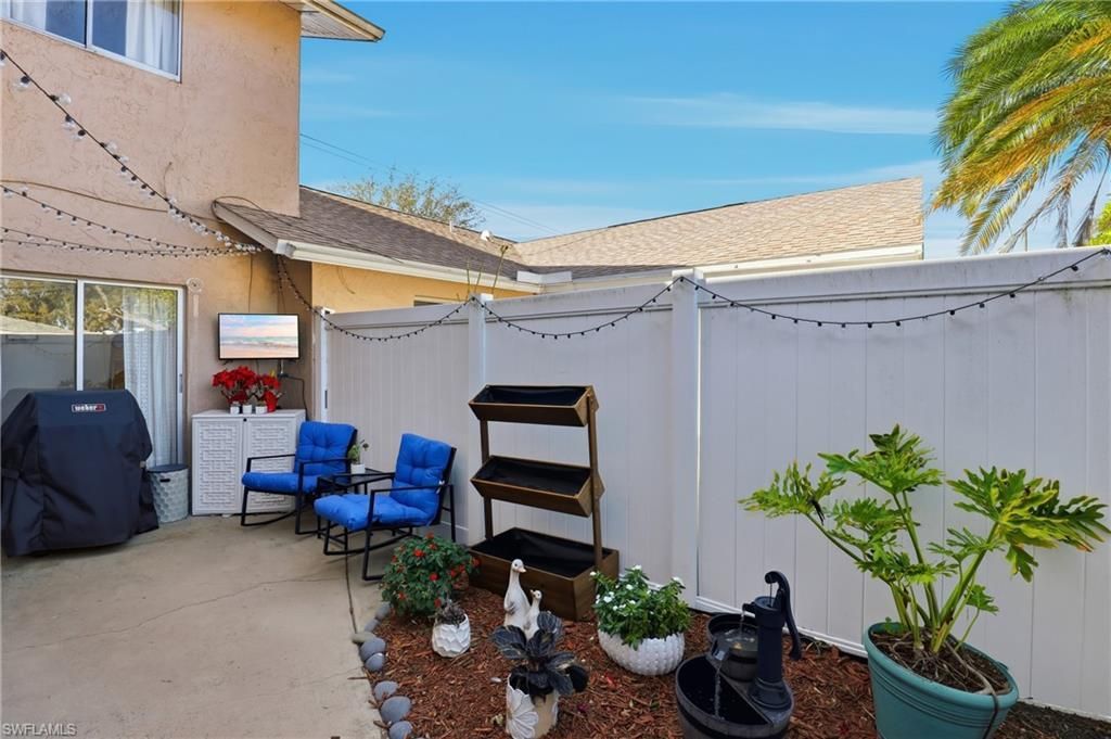 1103 SE 8th Ter, Unit D, Cape Coral, FL 33990 Photo