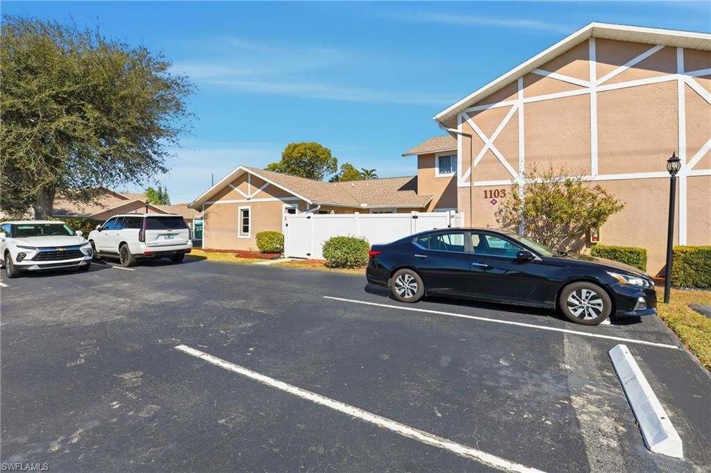 1103 SE 8th Ter, Unit D, Cape Coral, FL 33990 Photo