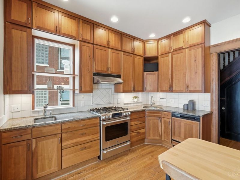 567 Howell Avenue, Cincinnati, OH 45220 Photo 21